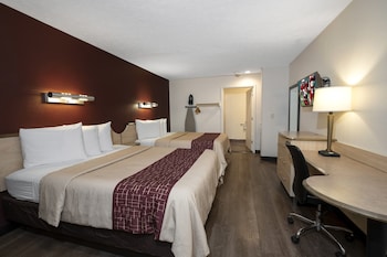 Deluxe Room, 2 Queen Beds, Accessible, Non Smoking (Roll-In Shower)