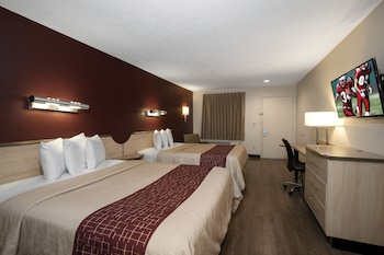 Suite, 2 Queen Beds, Non Smoking, Jetted Tub