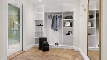 Suite (KuDamm)