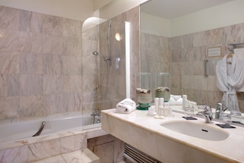 Apartment (Suite)