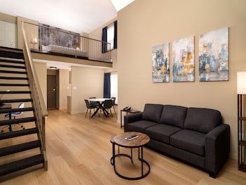 Cambridge Loft