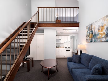 Executive Studio Suite