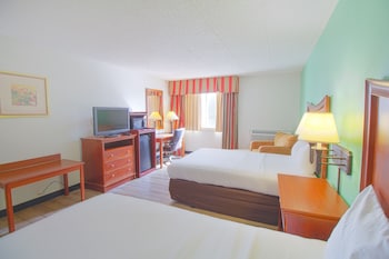 Room, 2 Double Beds, Kitchenette