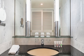 Swiss, Executive Triple Room, Executive Lounge Access