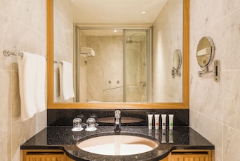 Swiss, Executive King Room, Executive Lounge Access