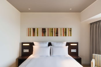 Grand Room, 1 King Bed (High Floor)