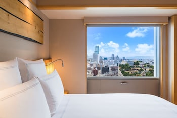 Waon Suite King