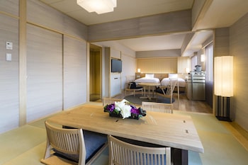 Waraku Suite Twin
