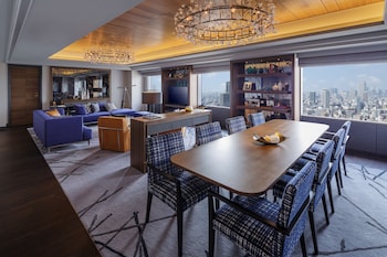 Imperial Suite King, Executive Lounge Access, High Floor