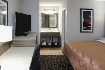 Room, 1 King Bed, Non Smoking