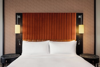 Junior Suite, 1 King Bed