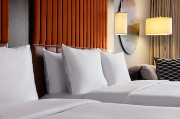 Executive Room, Multiple Beds (Waterfront)