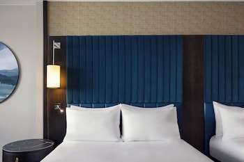 Room, 2 Queen Beds (Waterfront)