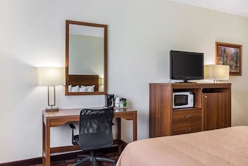 Standard Room, 2 Queen Beds, Non Smoking