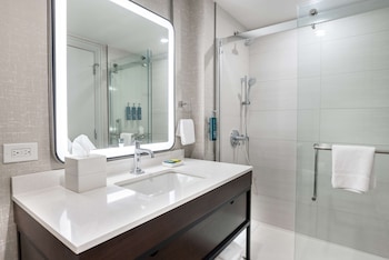 Premium Room, 2 Queen Beds, Bay View