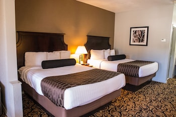Standard Room, 2 Queen Beds, Smoking