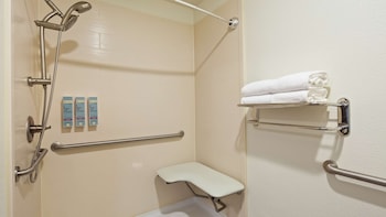 Standard Room, 1 King Bed, Accessible, Non Smoking
