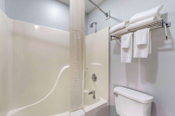 Room, 2 Queen Beds, Non Smoking
