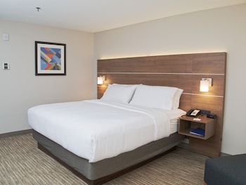 Standard Room, 1 King Bed (Extra Floor Space)
