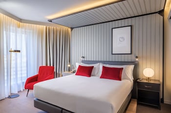 Suite, 1 Bedroom, City View
