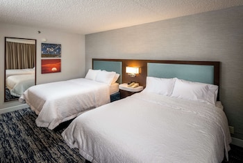 Room, 2 Queen Beds, Non Smoking