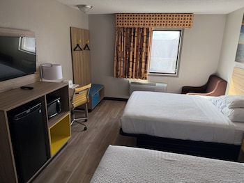 Standard Room, 2 Queen Beds