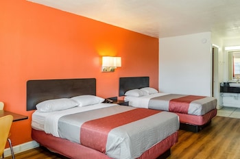 Deluxe Room, 2 Double Beds, Smoking, Refrigerator & Microwave