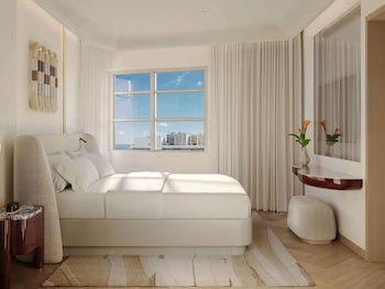 Penthouse, 2 Bedrooms, City View