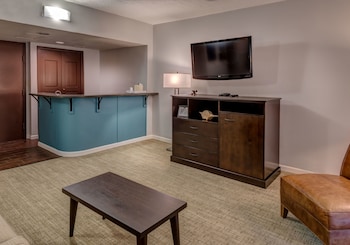 Junior Suite, Multiple Beds, Mountain View