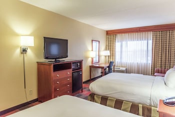 Room, 2 Queen Beds, Accessible, Non Smoking (Hearing)