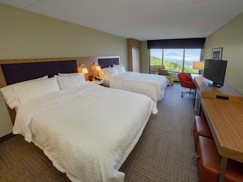Studio, 2 Queen Beds