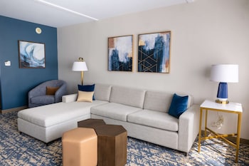 Suite, 1 King Bed