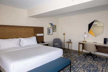 Junior Suite, 1 King Bed