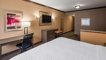 Room, 1 King Bed, Non Smoking, Refrigerator & Microwave (Living Room;Pet Friendly;with Sofabed)