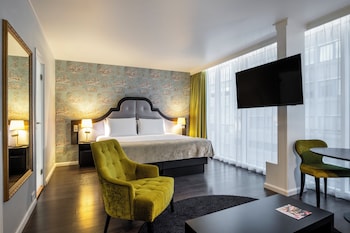Standard Room (Family)
