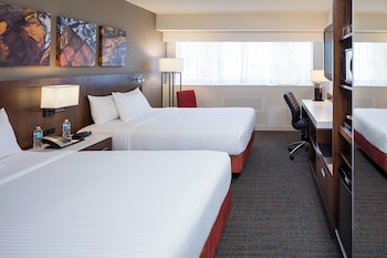 Family Room, Multiple Beds (View)