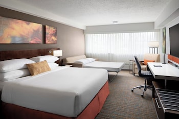 Deluxe Room, 1 King Bed