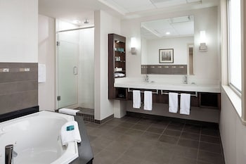 Club Suite, 1 Bedroom (View)