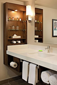 Suite, 1 Bedroom, Corner