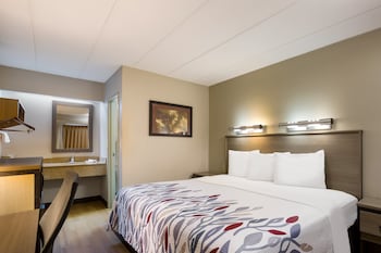Deluxe Room, 1 King Bed (Smoke Free)