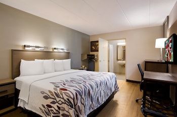 Superior Room, 1 King Bed, Accessible (Smoke Free)