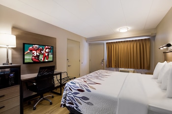 Deluxe Room, 1 King Bed (Smoke Free)