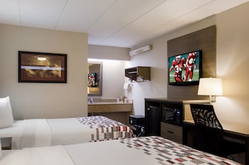Deluxe Room, 2 Double Beds (Smoke Free)