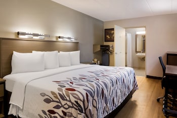 Superior Room, 1 King Bed, Accessible (Smoke Free)