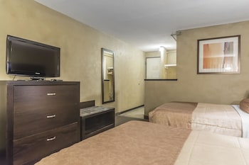 Standard Double Room, 2 Double Beds, Non Smoking