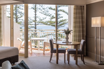 Junior Suite, 1 King Bed, Ocean View