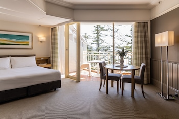 Junior Suite, 1 King Bed