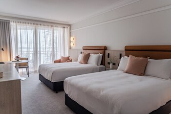 Premium Room, 2 Queen Beds, Club Lounge Access, Pool View (Balcony)
