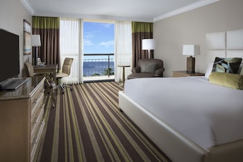 Standard Room, 1 King Bed