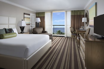 Standard Room, 1 King Bed